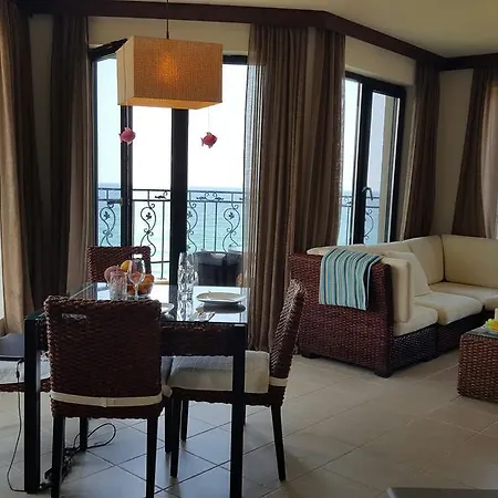 Vip Homes Апартамент *